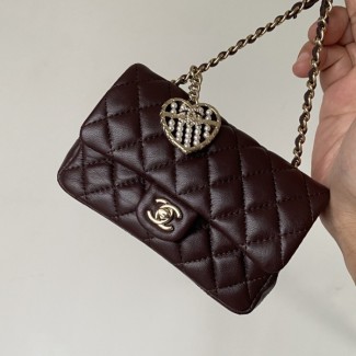 샤넬 25SS 미니 하트 팬던트 플랩백 브라운 금장