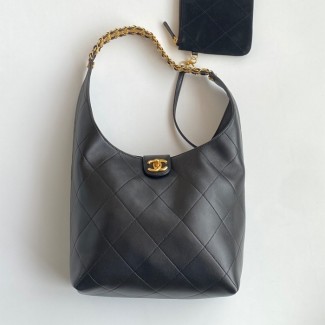 샤넬 25SS 라지 호보 백 램스킨, 골드 메탈