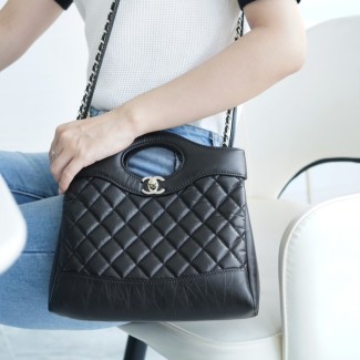 팬더샵 샤넬 23A 크루즈 31백 블랙 미니