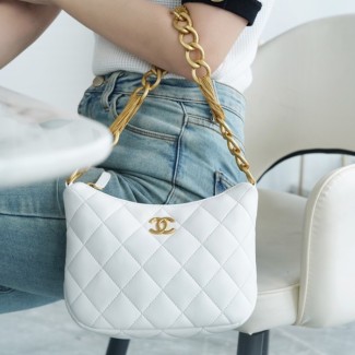 팬더샵 샤넬 램스킨 퀼팅 CC 체인 호보백 화이트