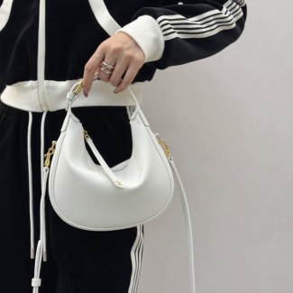 셀린느 틴 룰루 서플 그레인 카프스킨 화이트