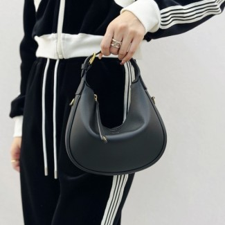 셀린느 틴 룰루 서플 그레인 카프스킨 블랙