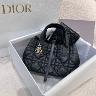 디올 뚜주흐백 블랙 매크로까나쥬 송아지 가죽