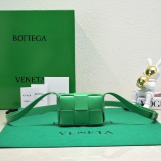 보테가베네타 캔디 카세트백 그린